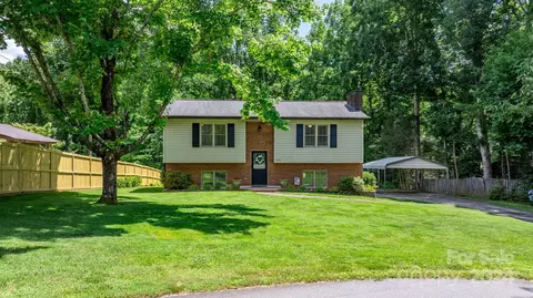 3030 Morning Dove Dr, Valdese, NC 28690
