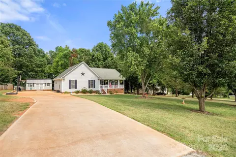 4625 Calview Ct, Sharon, SC 29742