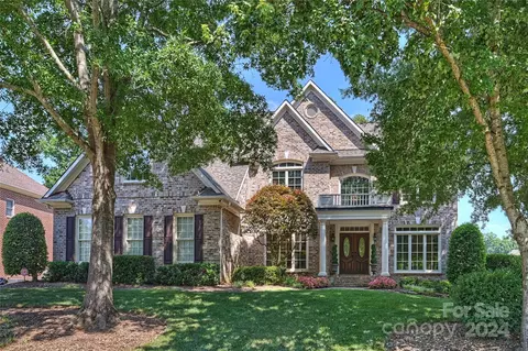 3904 Fawn Hill Rd, Matthews, NC 28105