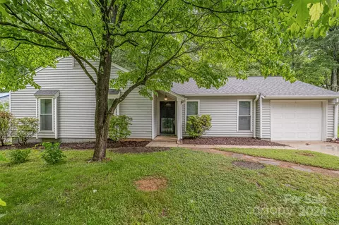 4511 Hezekiah Pl, Charlotte, NC 28215