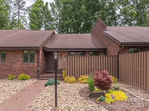 17 Moland D Dr #D, Etowah, NC 28729