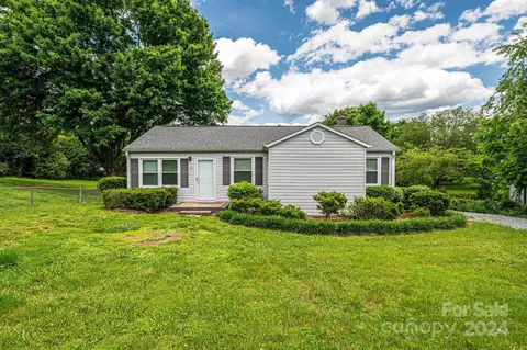 150 34th Nw St NW, Hickory, NC 28601