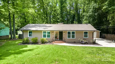 5717 Ilford St, Charlotte, NC 28215