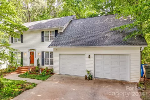 1096 Orchard Dr, Fort Mill, SC 29715