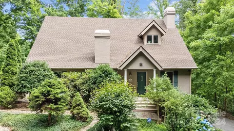 57 Roseanne Ln, Fairview, NC 28730