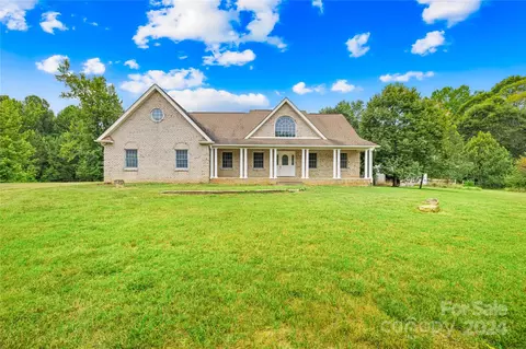 184 Serene Meadow Trl, Statesville, NC 28677