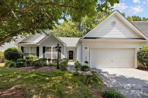 1205 E Arrow Lake E Ct E, Fort Mill, SC 29707