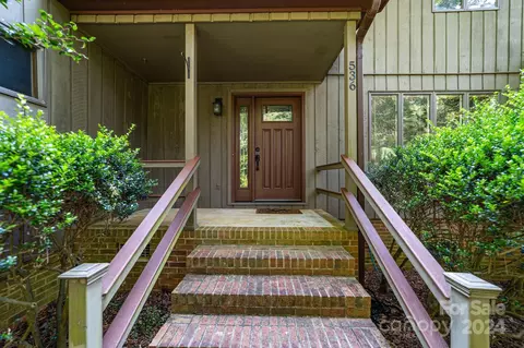 536 Pine Rd, Davidson, NC 28036