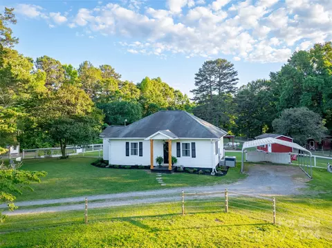 1605 Old Dallas Hwy, Dallas, NC 28034