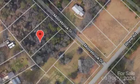 1010 Moorebrook Dr, Charlotte, NC 28214