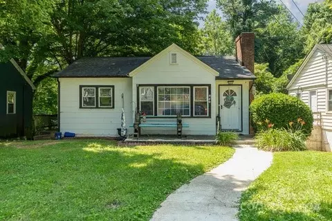 454 Reynolda Dr, Statesville, NC 28677