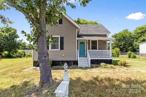 300 Goff St, Charlotte, NC 28208