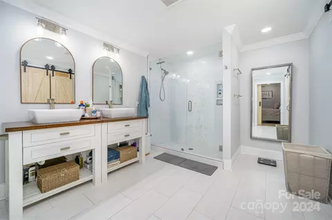 Bath - 6205 Wright Rd, Kannapolis, NC 28081 photo 1 of 4