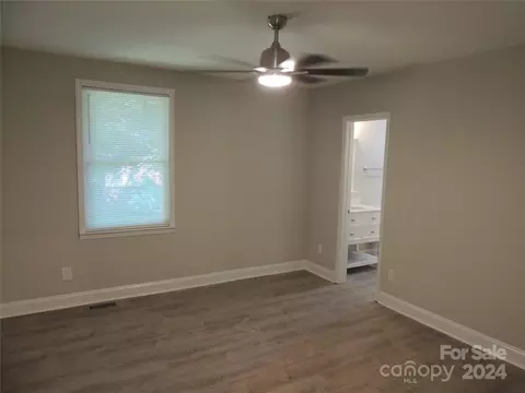 520 1st W St W, Conover, NC 28613 photo 9