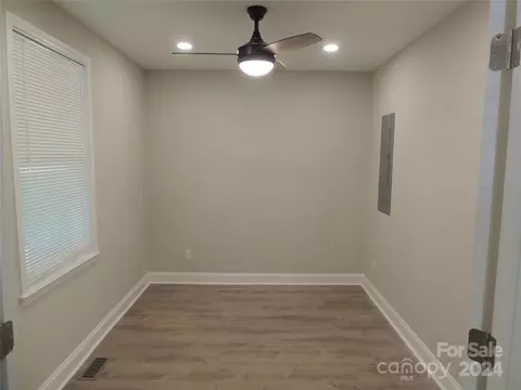 520 1st W St W, Conover, NC 28613 photo 6