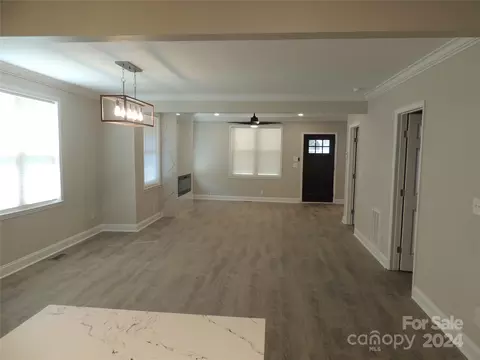 520 1st W St W, Conover, NC 28613 photo 3