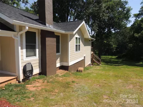 520 1st W St W, Conover, NC 28613 photo 17