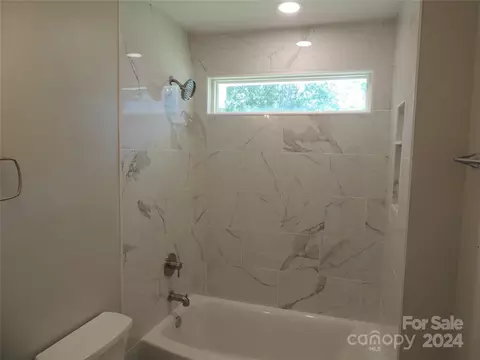 520 1st W St W, Conover, NC 28613 photo 14