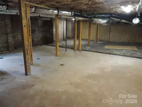 520 1st W St W, Conover, NC 28613 photo 19