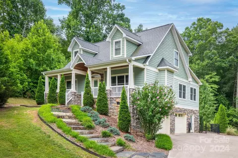 100 La Foret Dr, Morganton, NC 28655