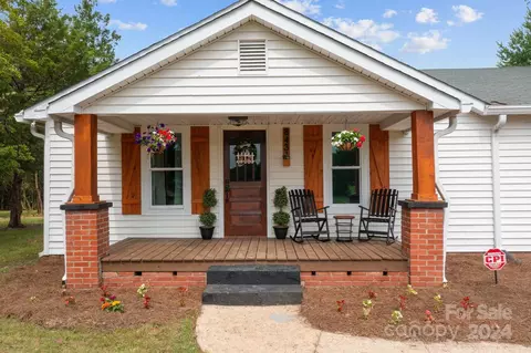 8431 Smith Rd, Kannapolis, NC 28081 photo 2