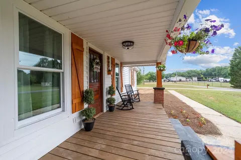 8431 Smith Rd, Kannapolis, NC 28081 photo 4