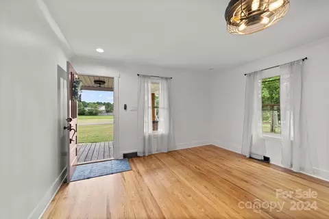 8431 Smith Rd, Kannapolis, NC 28081 photo 6