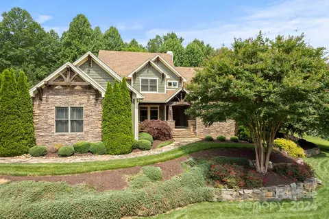 328 Shipman Pkwy, Flat Rock, NC 28731