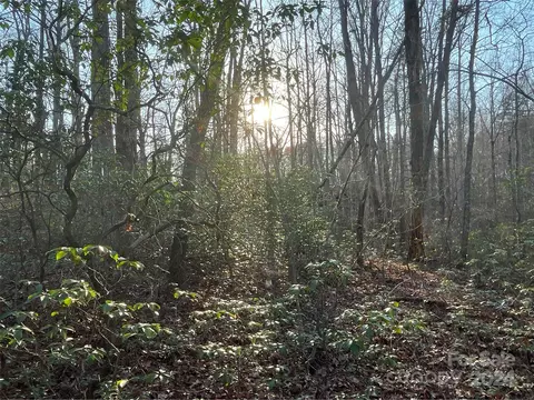 9999 Westwood Dr, Marion, NC 28752