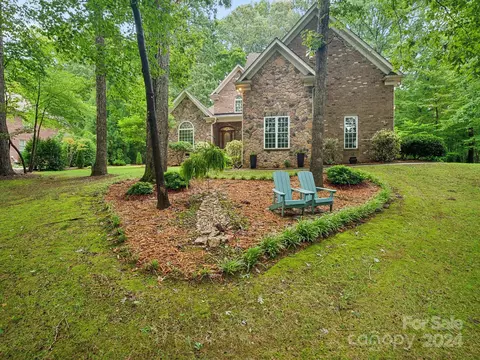 5508 Timber Falls Ct, Waxhaw, NC 28173