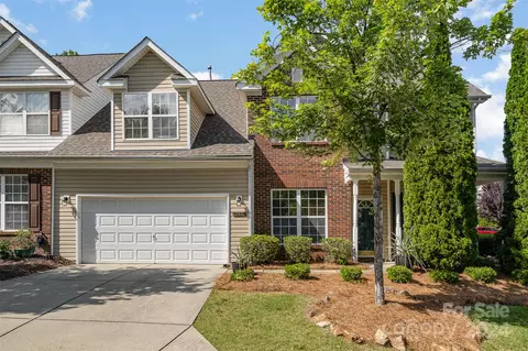 10946 Stone Trail Rd, Charlotte, NC 28213