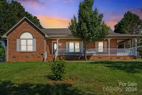 3471 Mason Spring Dr, Lincolnton, NC 28092