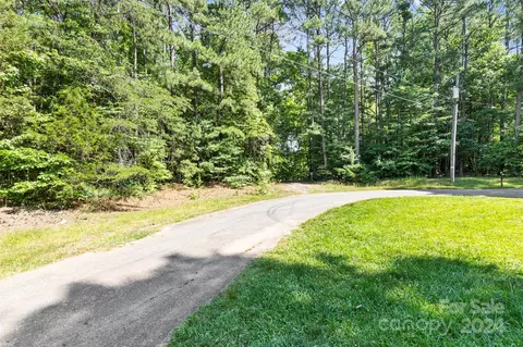 3745 Henderson St, Denver, NC 28037