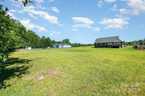 9575 Autumn Cir, Davidson, NC 28036 photo 25