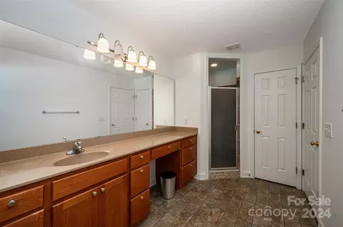 9575 Autumn Cir, Davidson, NC 28036 photo 16