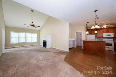 9575 Autumn Cir, Davidson, NC 28036 photo 5