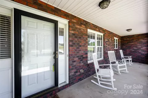 9575 Autumn Cir, Davidson, NC 28036 photo 3