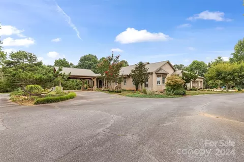 2425 Millersville Rd, Taylorsville, NC 28681
