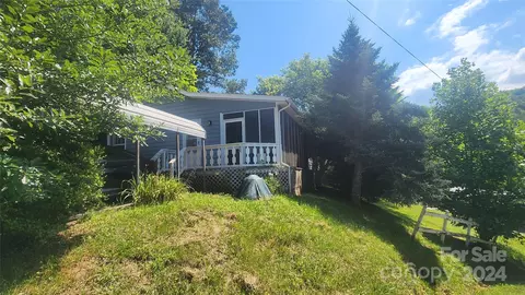 46 Retirement Ln, Sylva, NC 28779