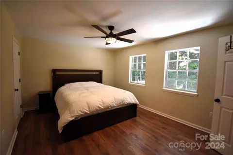 Bedroom - 25 Easterly Ln, Fletcher, NC 28732 photo 1 of 8