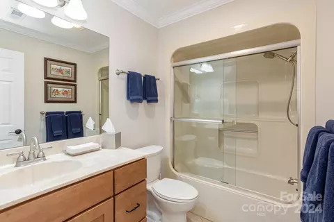 Bath - 203 Golfside Dr, Flat Rock, NC 28731 photo 3 of 3