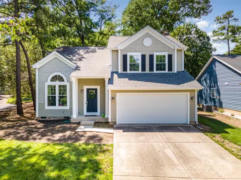 3601 Broad Oak Dr, Charlotte, NC 28273
