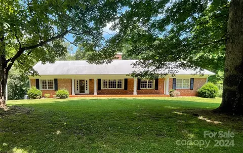 321 Georgia Ave, Forest City, NC 28043