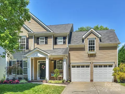 12526 Chesley Dr, Charlotte, NC 28277