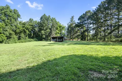5739 Nc Hwy 9 Hwy, Mill Spring, NC 28756 photo 2