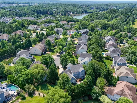 2317 Pine Run, Tega Cay, SC 29708 photo 5