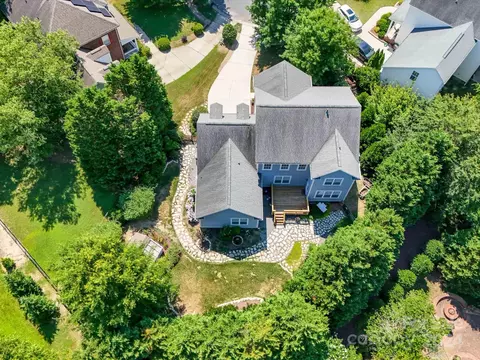 2317 Pine Run, Tega Cay, SC 29708 photo 4