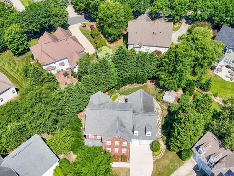 2317 Pine Run, Tega Cay, SC 29708 photo 3