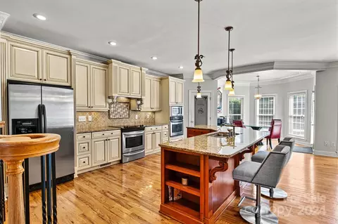 126 43rd Avenue Nw Dr NW, Hickory, NC 28601 photo 12