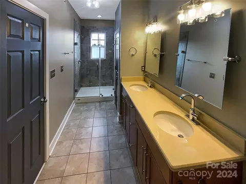 Bath - 210 Harbour Place Dr, Davidson, NC 28036 photo 3 of 3
